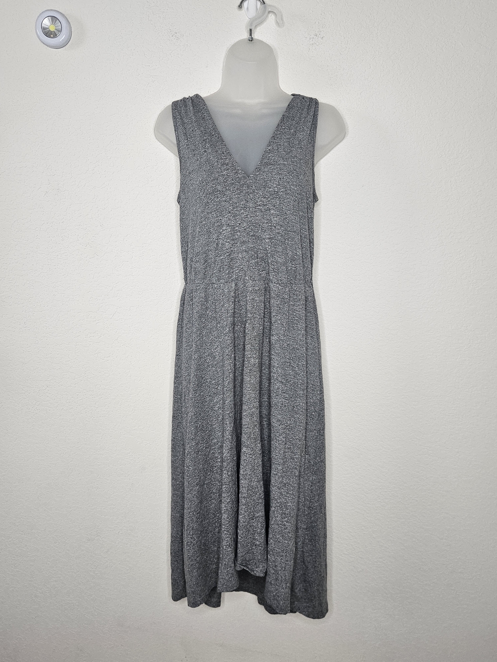 Uniqlo Gray Heather Sleeveless V Neck Fit Flare Maxi Dress S Casual Athleisure